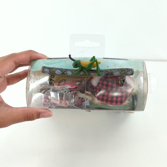 BRATZ Campfire PHOEBE Doll Cool Campin Accessories FLAW HARD TO FIND RARE NEW - Picture 8 of 11